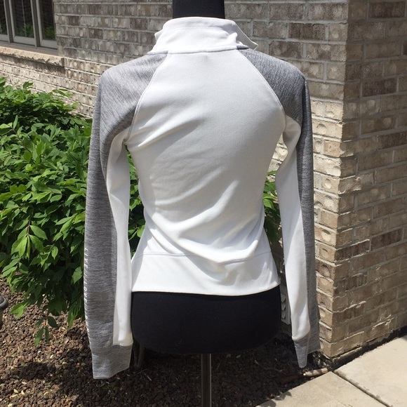 Work Out Zip Up - Picture 2 of 5